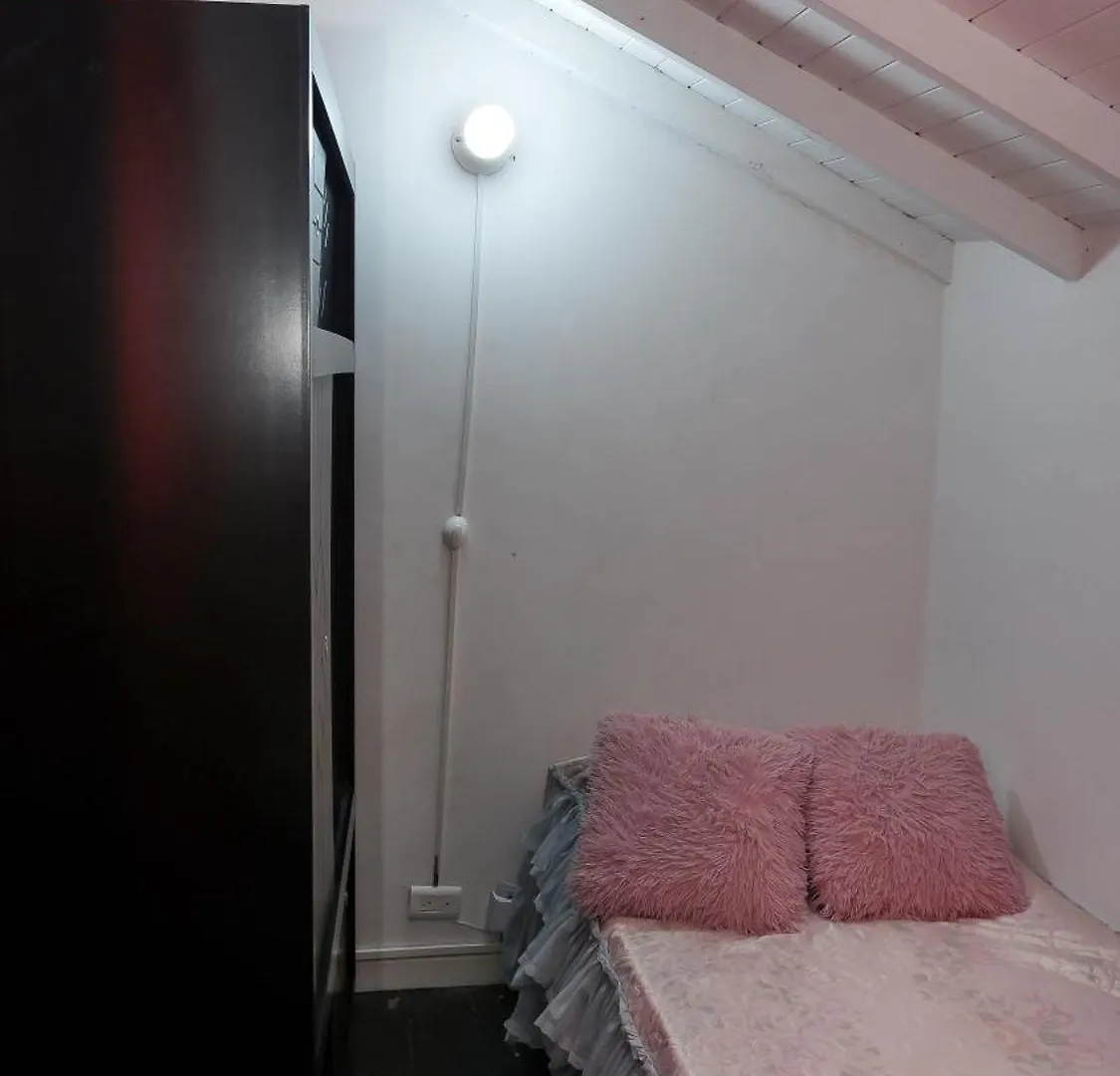 Homestay Casa La Palma Habitacion Altillo Medellin Colombia